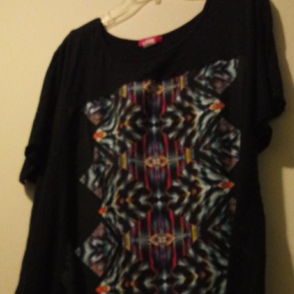 Printed Top - Picture 1 of 2